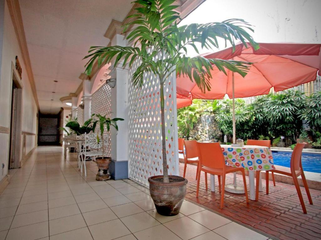 Hotel Galleria Davao City Dış mekan fotoğraf
