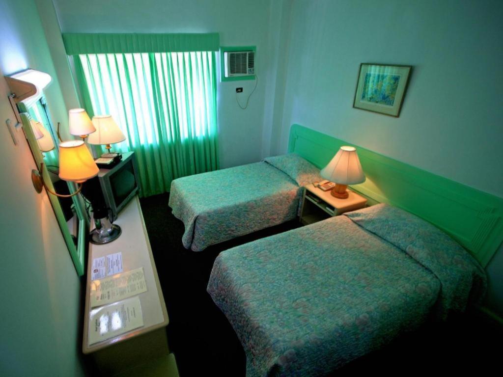 Hotel Galleria Davao City Dış mekan fotoğraf