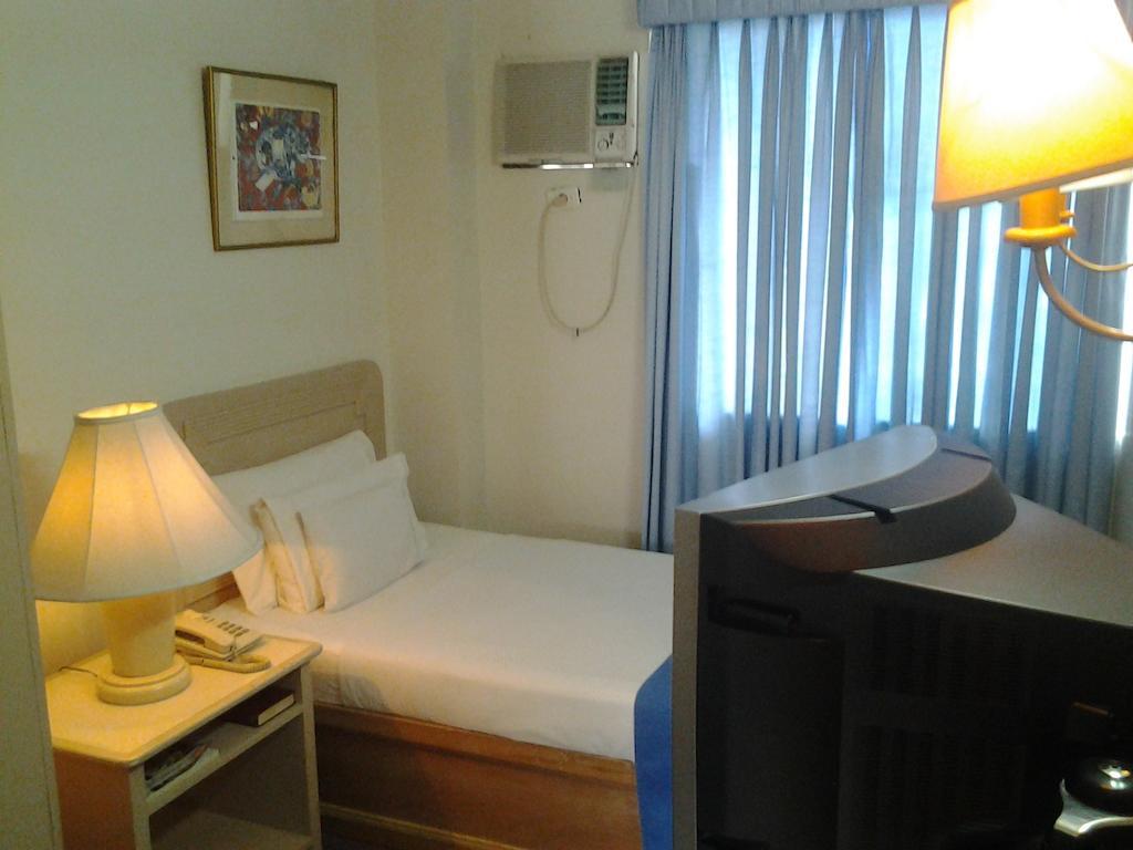 Hotel Galleria Davao City Dış mekan fotoğraf