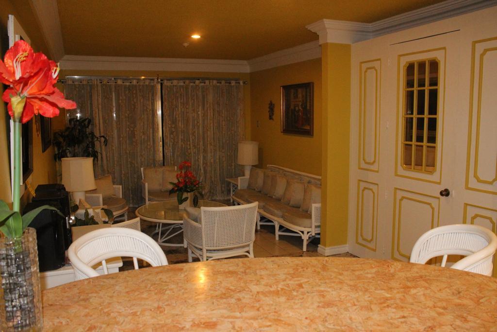Hotel Galleria Davao City Dış mekan fotoğraf